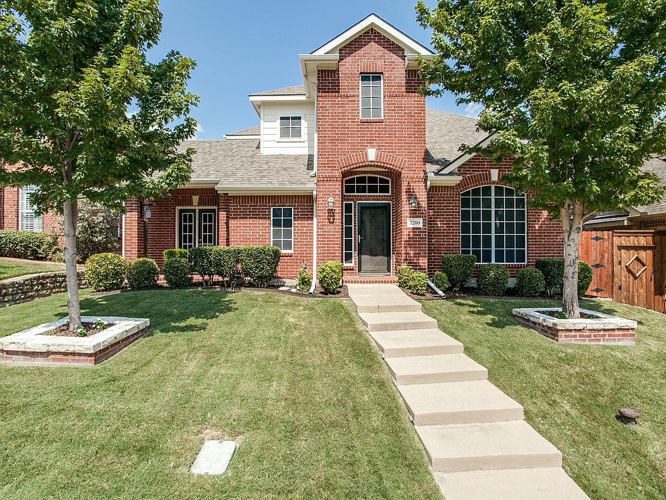 1st image of 2280 Garden Crest Dr