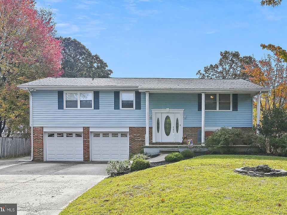 1st image of 1005 Saint Margarets Dr