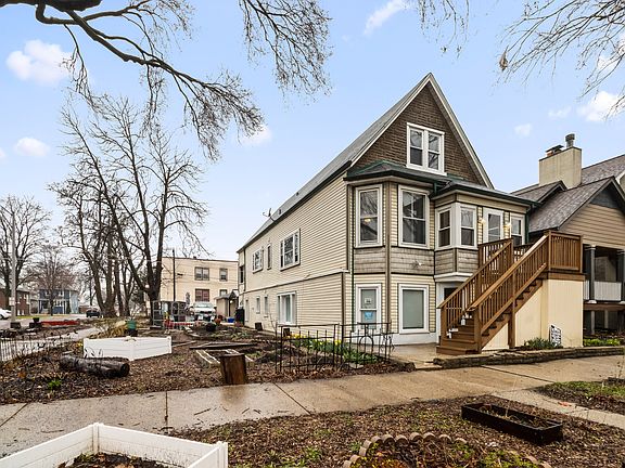 2nd image of 1045 Thomas Ave