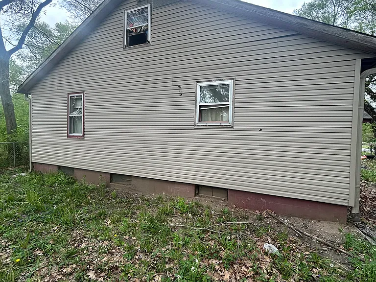 2418 Renois Ln — Photo 5