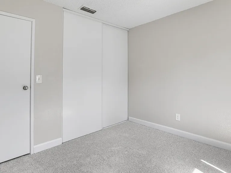 3310 Apartment Homes — Photo 122