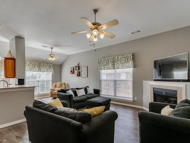 3105 Waterleaf Ave — Photo 3