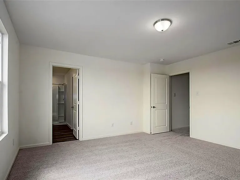 625 Delaware Ave — Photo 13