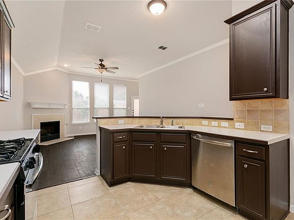 4th image of 5904 Hidden Pine Ln