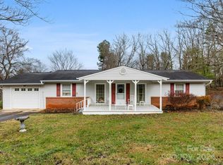34 Imperial Ct, Asheville, NC 28803