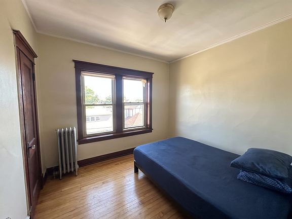 2nd image of 4824-26 W Hutchinson St #2