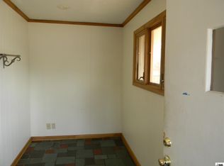 3204 SW 21st St, Topeka, KS 66604