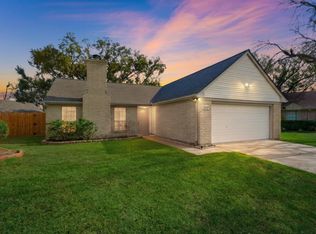 13302 Wells River Dr, Houston, TX 77041