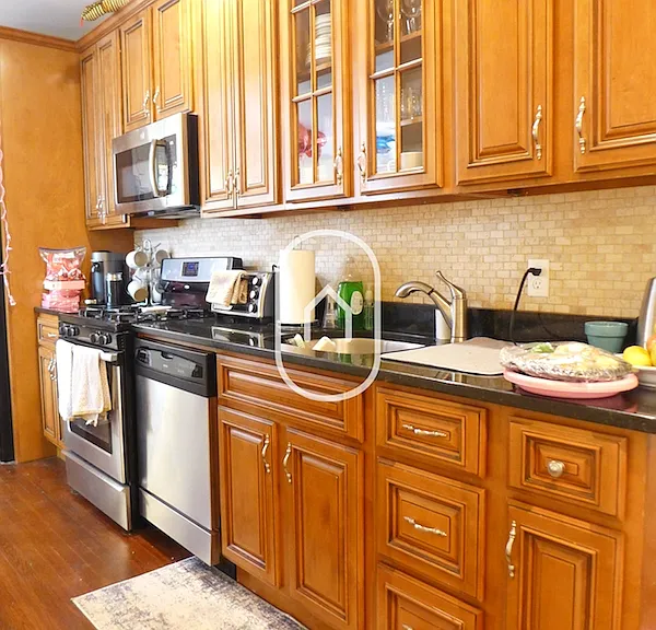 93 Hillside St #4 — Photo 8
