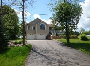 500 Rolling Meadows Dr, Hudson, MI 49247