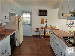 4th image of 13217 Fidler Ave