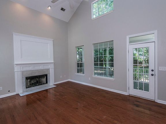 4th image of 602 Fairway Forest Dr