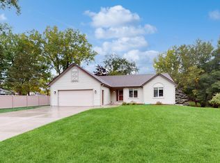 3335 Minnesota Ln N, Plymouth, MN 55447