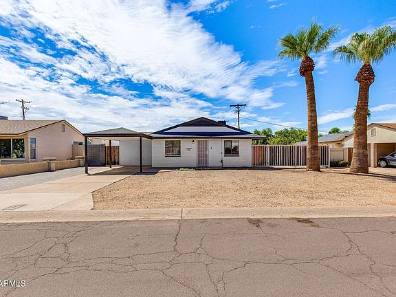 3rd image of 4609 E ALMERIA Road