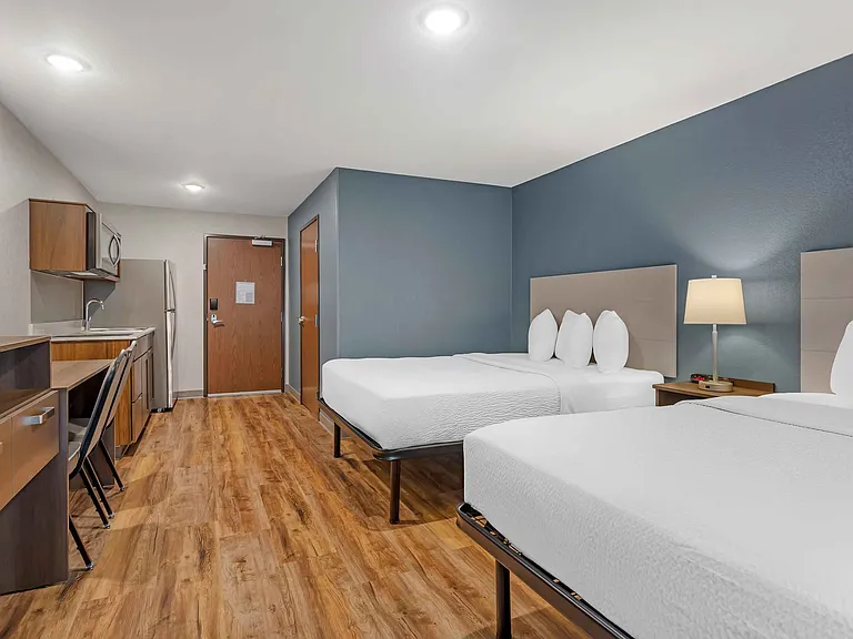 Studio Suite - 2 Queen Beds