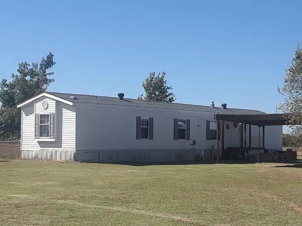 7899 E 139th Rd, Holdenville, OK 74848