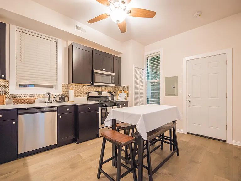2251 W Belmont Ave #2 — Photo 6