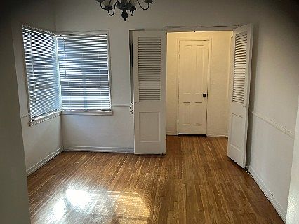 1st image of 3910 S Norton Ave