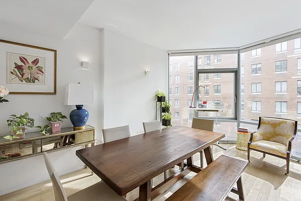 Rented by Nest Seekers International | media 26
