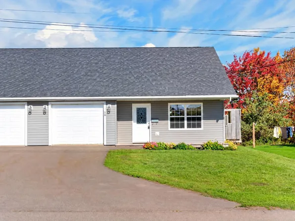 26 Stephanie Dr, Cornwall, PE C0A 1H0