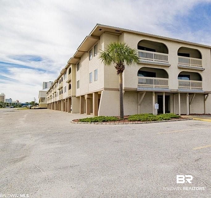 1st image of 930 W Beach Blvd #208