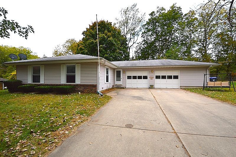 121 Riley Meadows Dr, Delphi, IN 46923 | Zillow