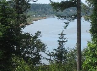 57213 Randolph Rd, Bandon, OR 97411