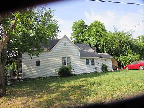 3rd image of 321 North Dr