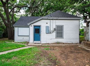 107 Windsor Ct, Weatherford, TX 76086