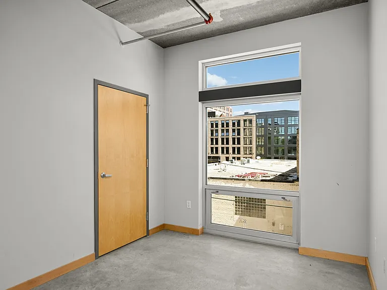710 N 4th St #E213 — Photo 15