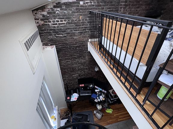 5th image of 422 W 22nd St APT 8