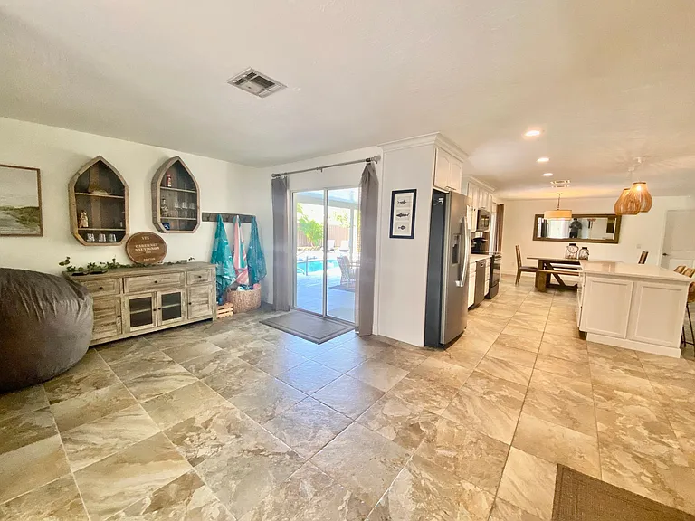 278 Wilson Ave — Photo 10
