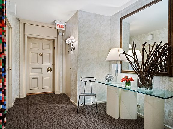 3rd image of 1040 N Lake Shore Dr APT 6C
