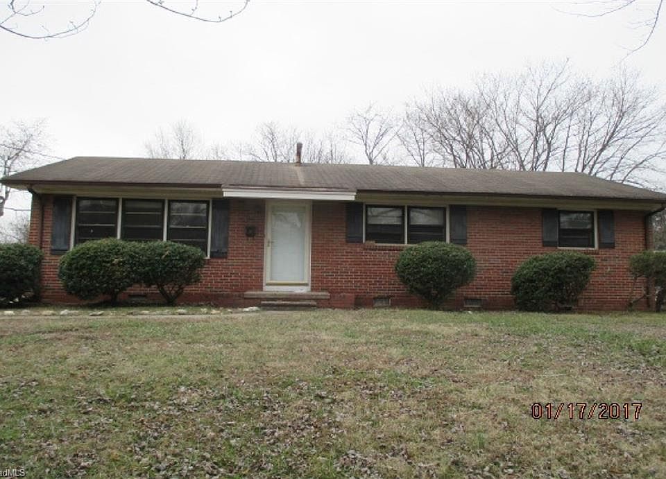 1st image of 627 Memphis St