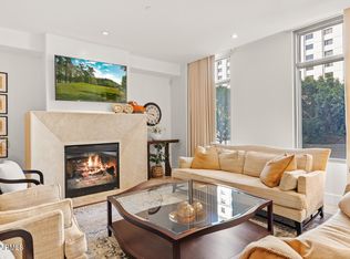 2402 E Esplanade Ln UNIT 204, Phoenix, AZ 85016