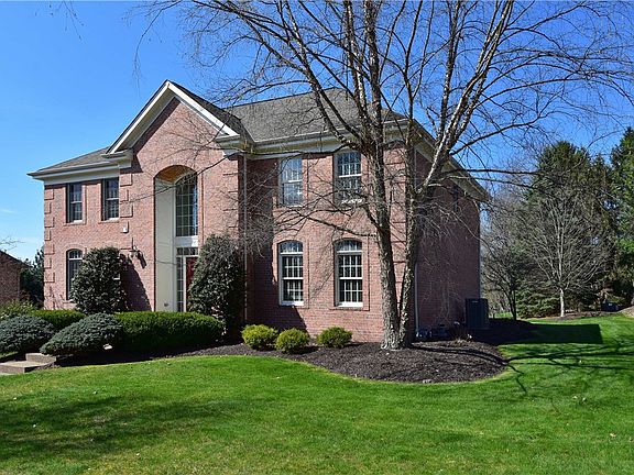 3rd image of 317 Abbey Brook Ln