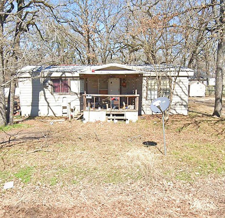 1st image of 128 Fairhill Ln