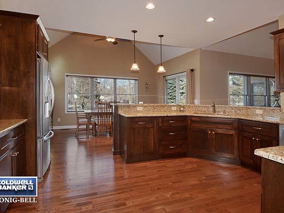 Kitchen / Breakfast Room