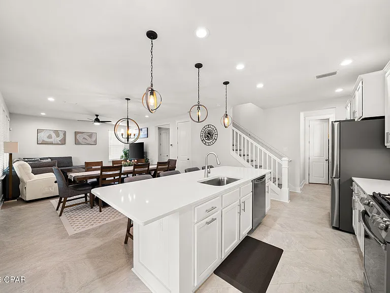 2101 Kingfisher Ct — Photo 15