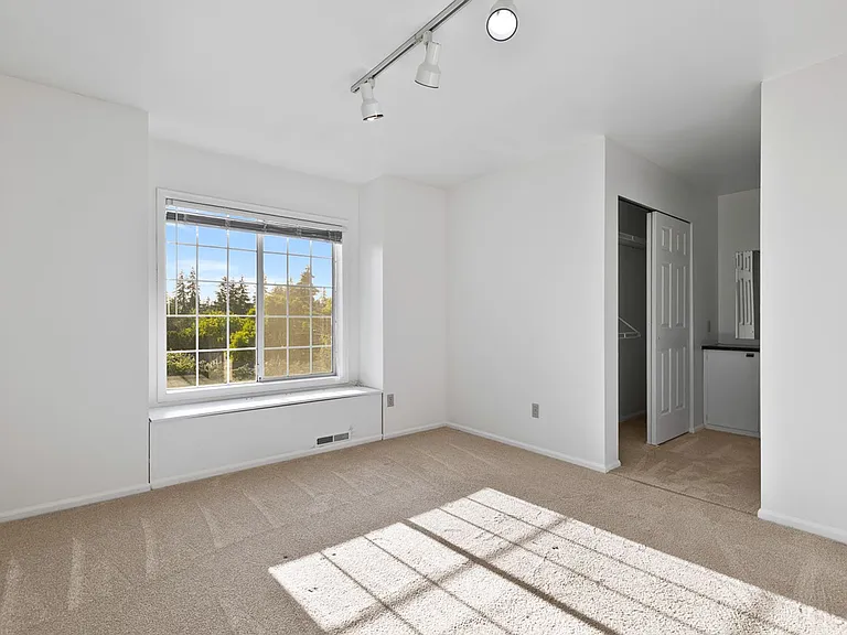 6814 119th Ave SE — Photo 16
