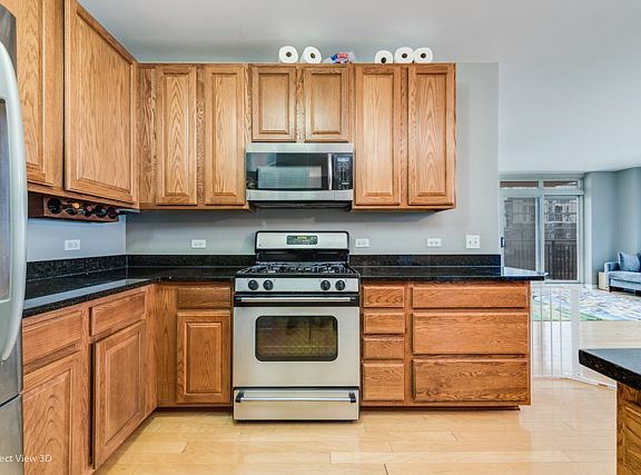 5th image of 1111 S Wabash Ave APT 1810