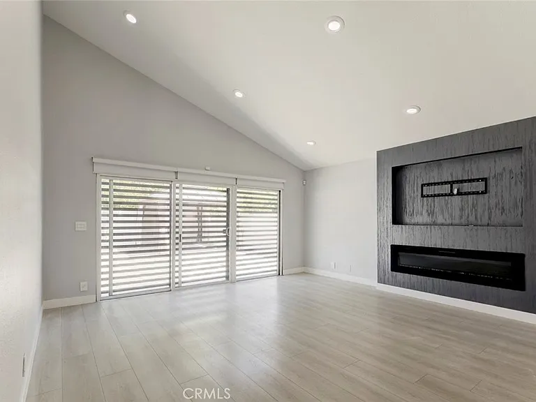 9450 Tampa Ave — Photo 20