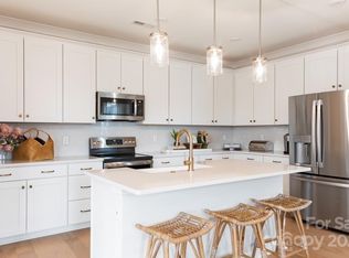 2031 Howell Creek Way, Charlotte, NC 28215