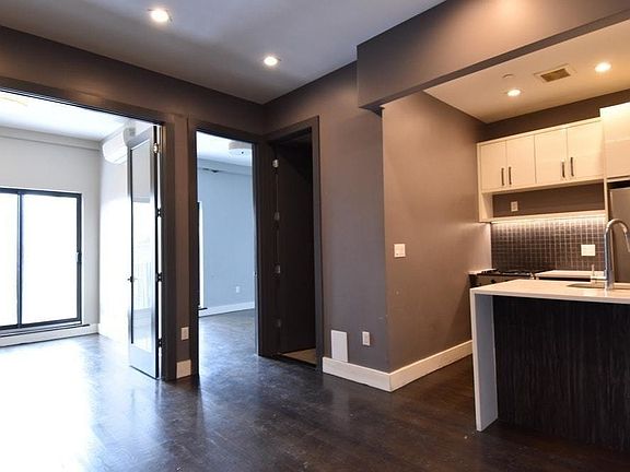 2nd image of 441 Franklin Ave #3B