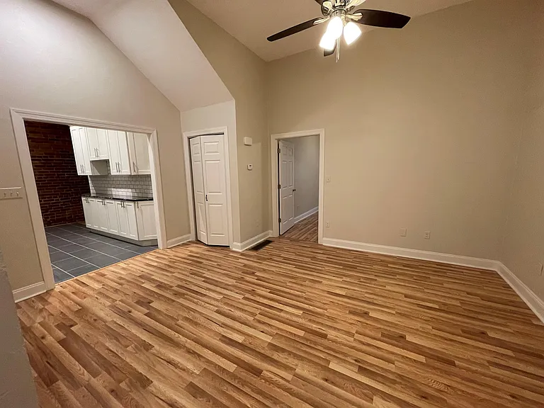 4028 Liberty Ave #1 — Photo 6
