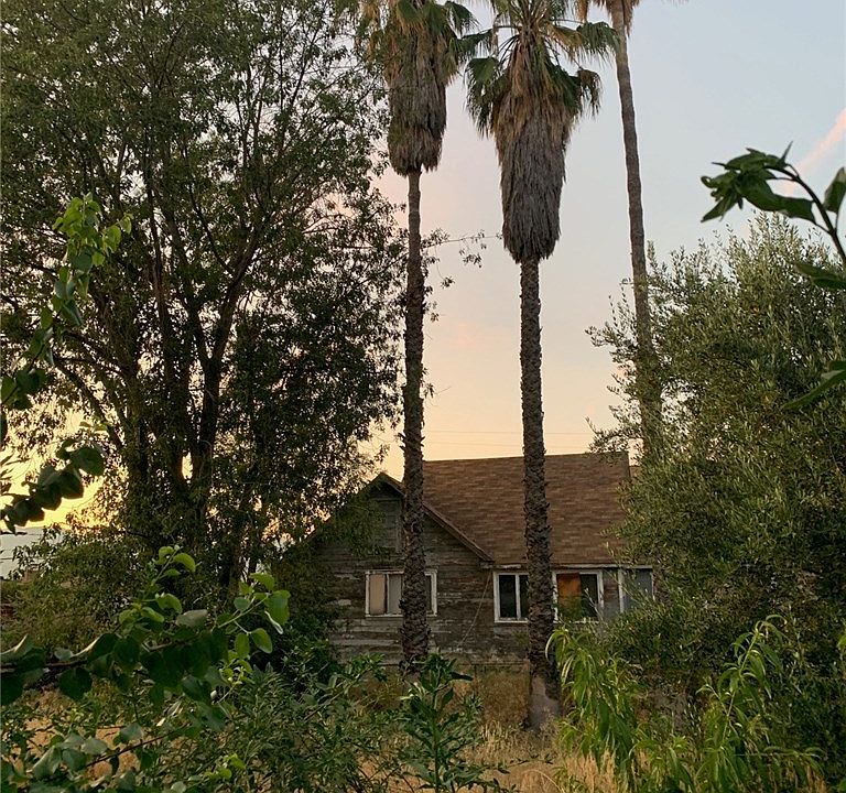 1st image of 702 S Azusa Ave