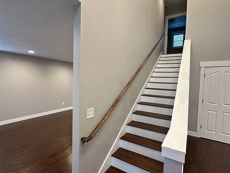 1670 Westwind Cir — Photo 22