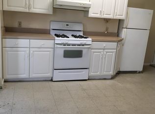 101 Walker St, Lowell, MA 01854