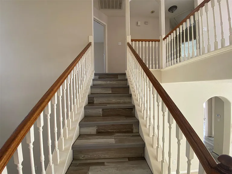 21239 Rush Hollow Ct — Photo 13