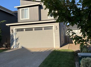 828 S 24th Ave, Cornelius, OR 97113